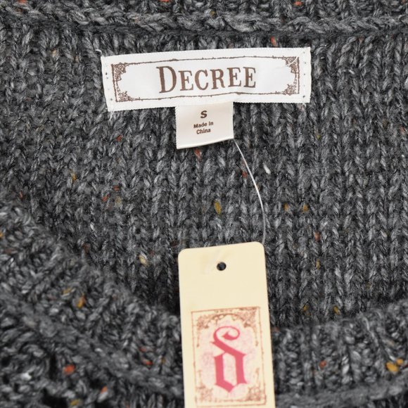 NWT Decree Crop Cable Knit Sweater Grey Size Small - Picture 9 of 11